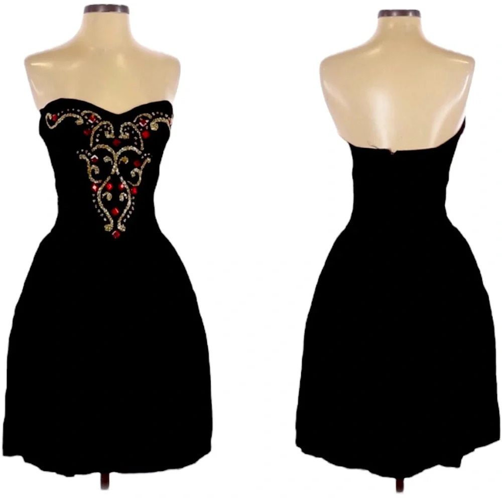 Jessica McClintock Gunne Sax vintage jeweled black velvet dress Size 13/14